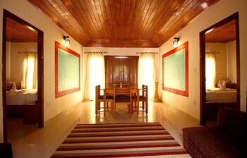 Deshadan Mountain Resort Guestroom