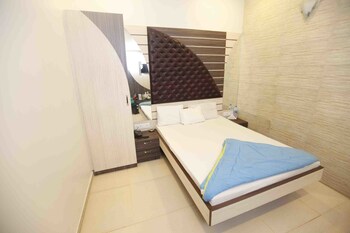 Hotel Al Moazin Guestroom