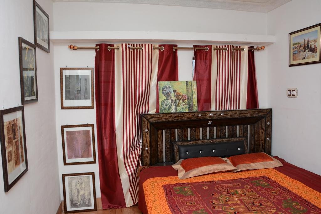 Karina Guest House 