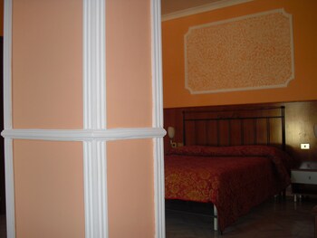 Darfla Hotel Guestroom
