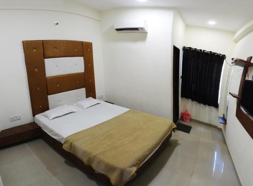 Oyo 24941 Atit Villa 