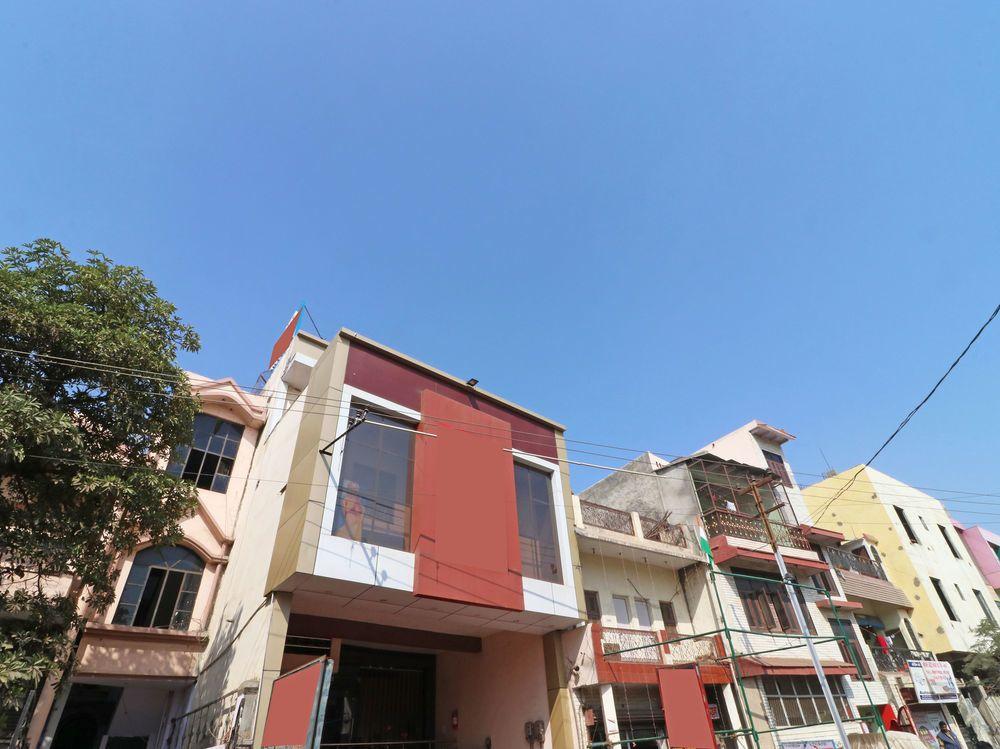Oyo 7885 Hotel Myraa 