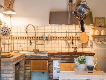 Villa Fonteintanata (ویلا فونتینتاناتا) In-Room Kitchen