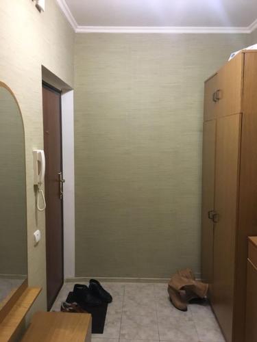 Apartment On Dekabristov 87 