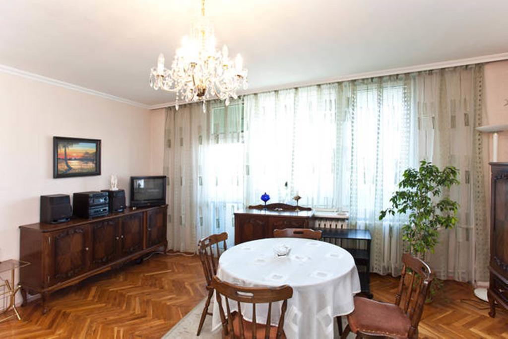 Panoramic Downtown Vitosha Apartment 