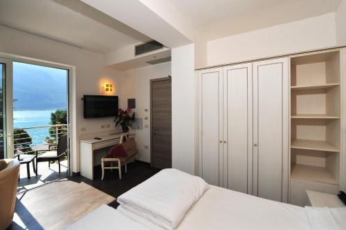 Hotel Sogno Del Benaco 