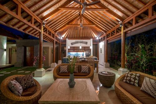 Tunjung Putih Villa 