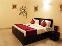 Oyo Rooms Atta Market Sector 30 