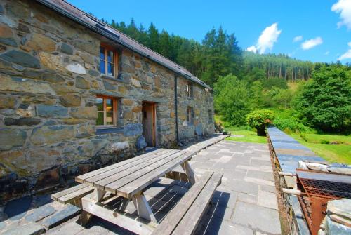 Ty Newydd Great Escapes Wales 