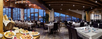Hotel Piandineve (هتل پیاندینو) Restaurant