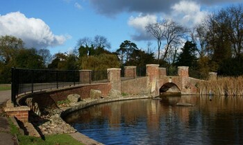 St Michaels Cottage (است میچالس كوتاج) Lake View
