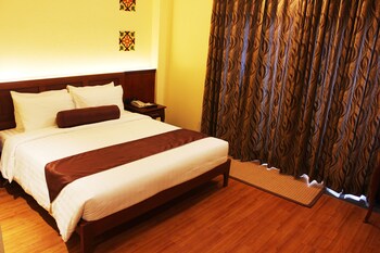 Sunlight Guest Hotel Coron Guestroom