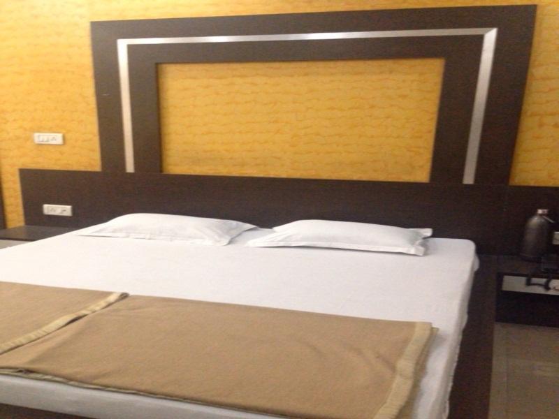 Hotel Shivam And Restaurant 