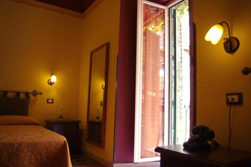 Palazzo Ajala B&b 