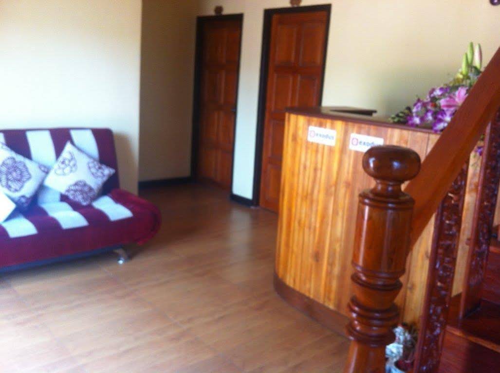 Singharat Guest House 