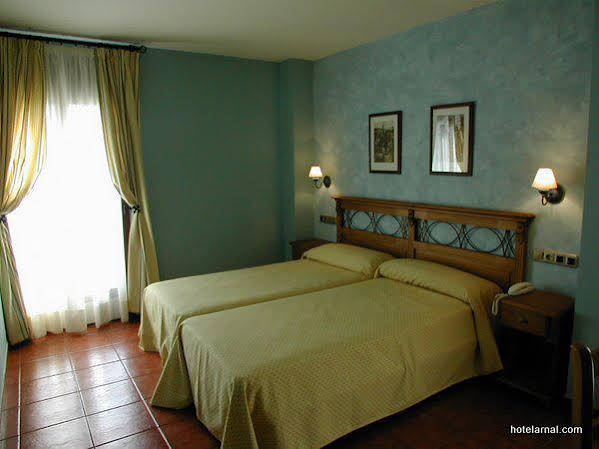 Hotel Arnal 