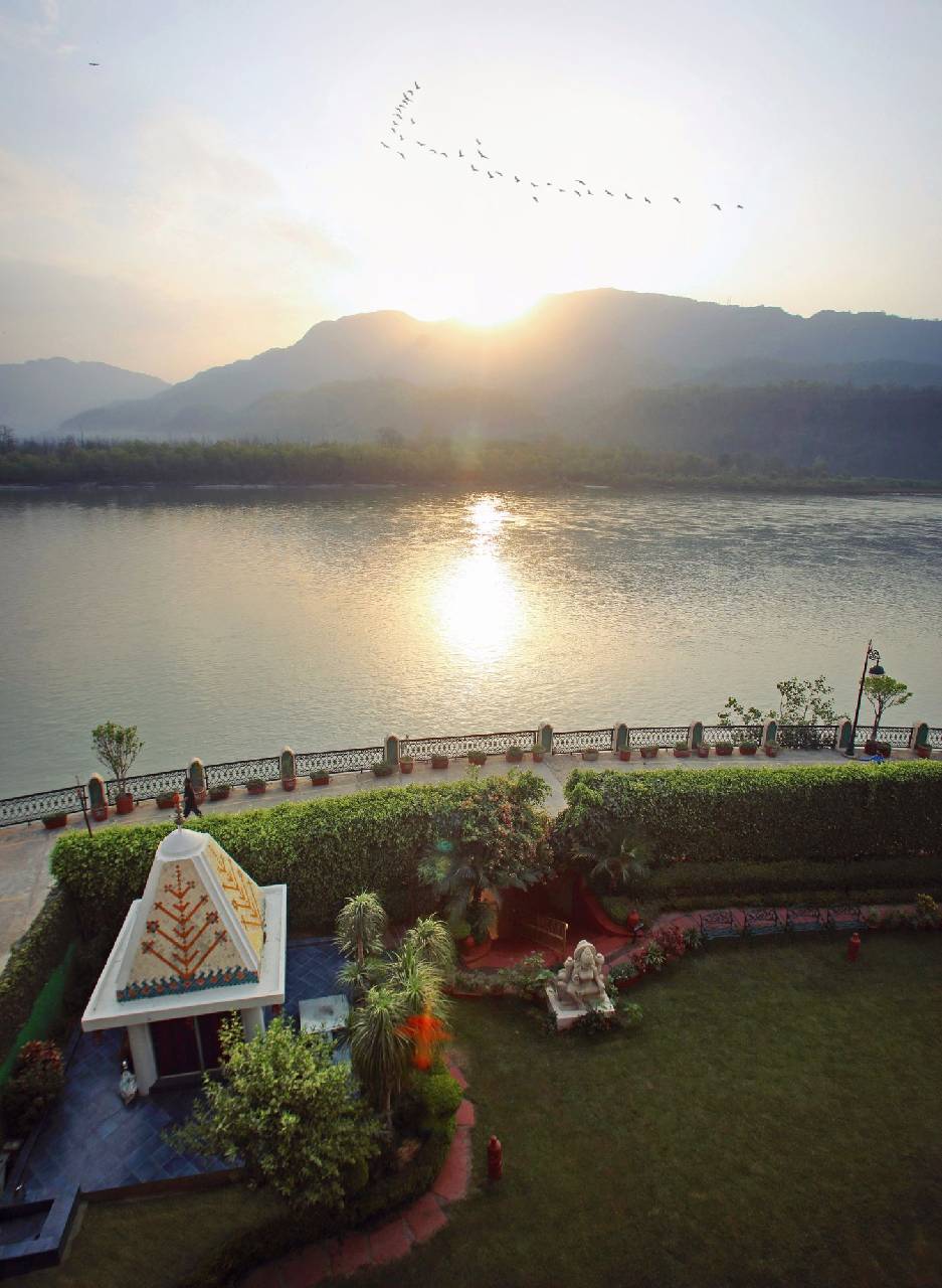 Ganga Kinare A Riverside Boutique Hotel 