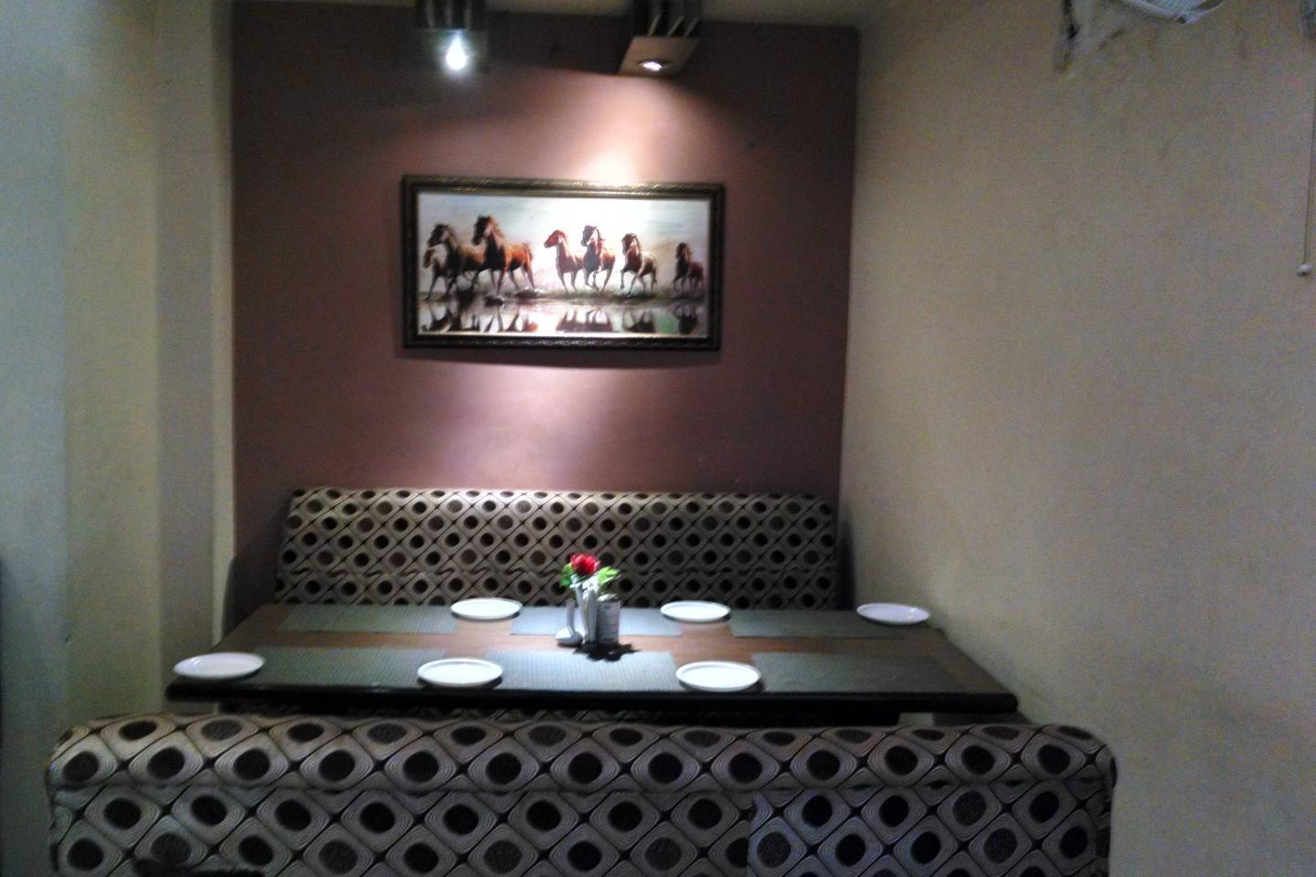 Hotel Paras 