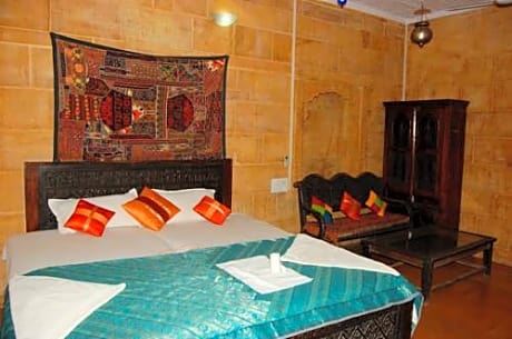 Hotel Pol Haveli 