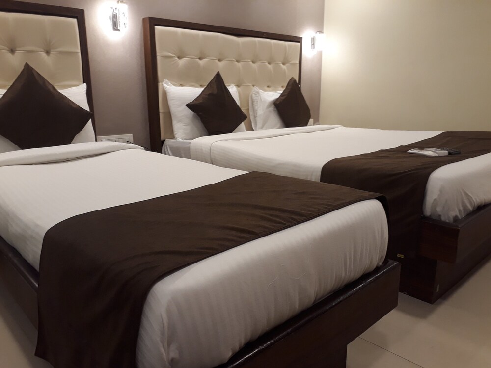 Garden Creek Residency Guestroom View