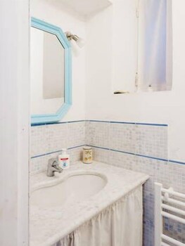 Case Vacanze Lerici Centro Bathroom