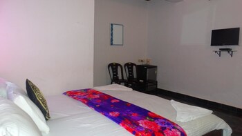 Thomson House Guestroom