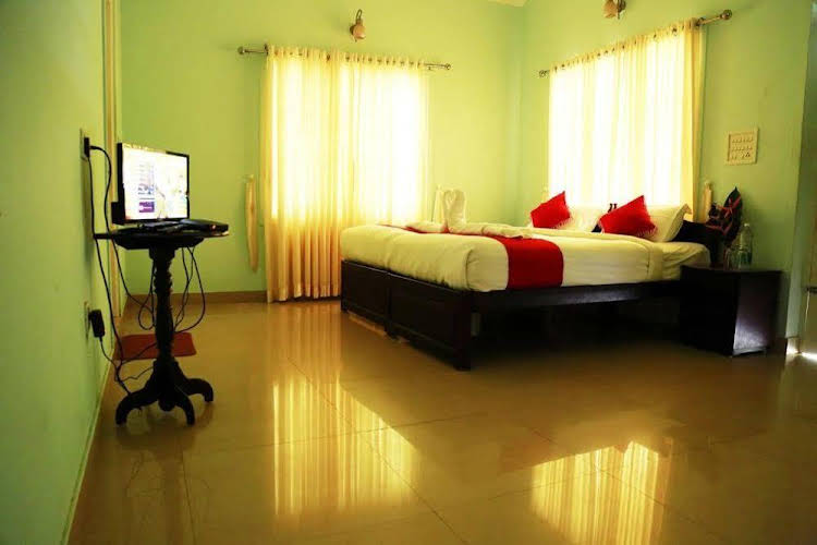 Aruvi Resort Munnar 