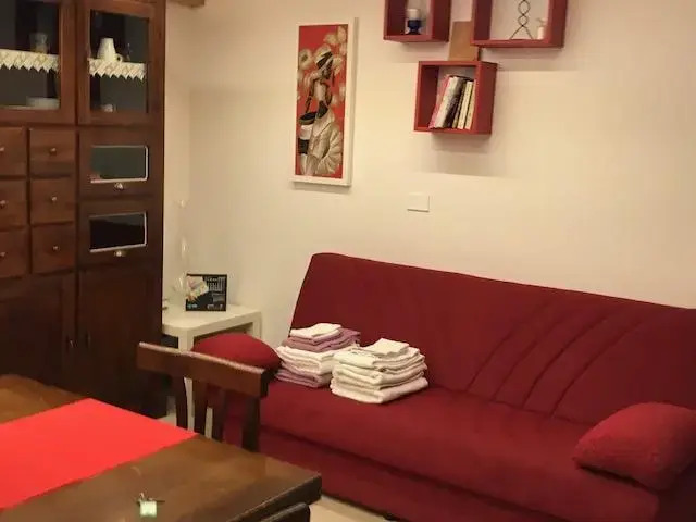 Casa Vacanze Albano (كاسا واكانز آلبانو) 