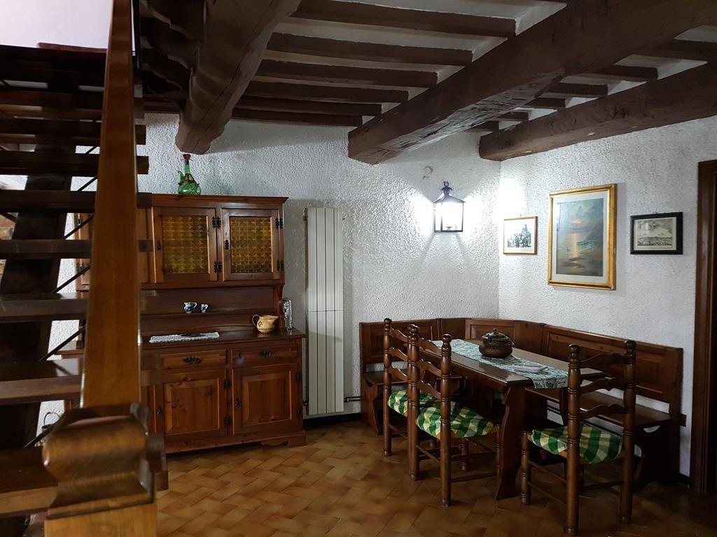 Le Pietre Antiche (ل پیتر آنتیچ) 