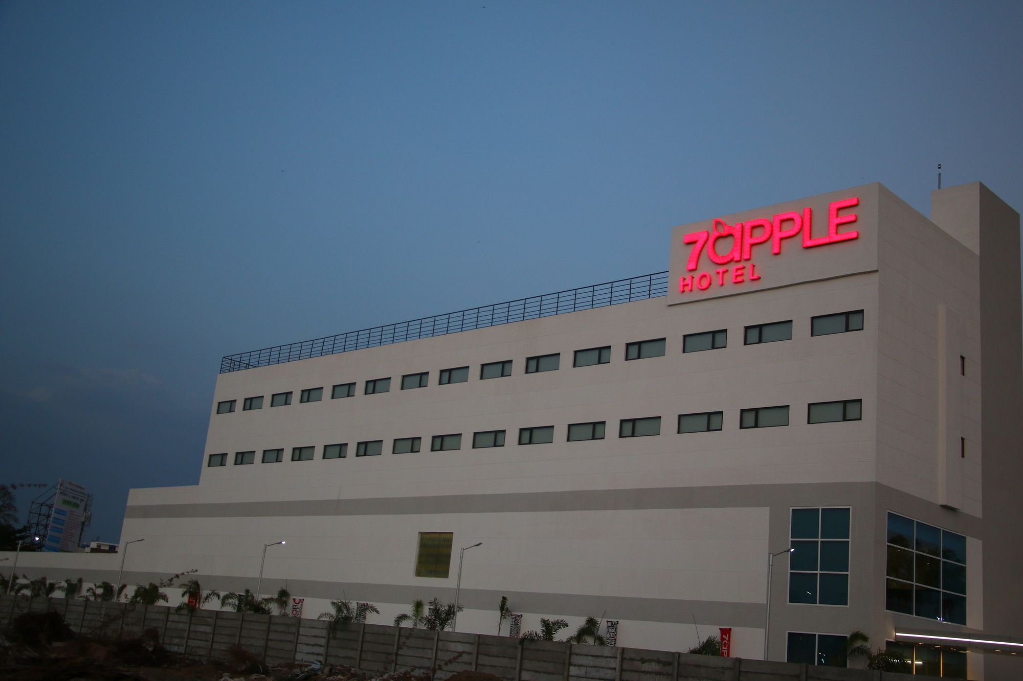 7apple Hotels Aurangabad 