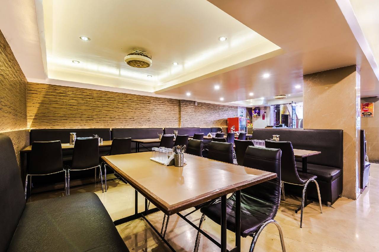 Oyo 3323 Hotel Sheetal 