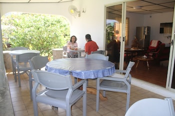 Daniella's Bungalows Breakfast Area