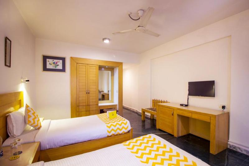 Fabhotel Suryakiran Chinchwad Room