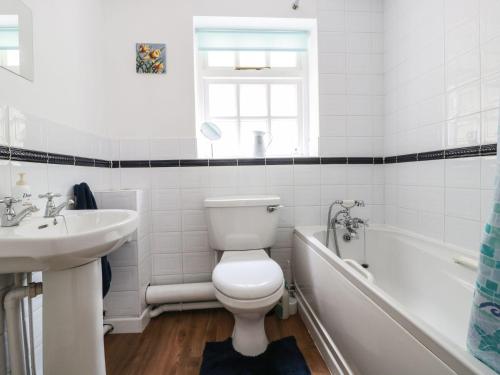 4 Wye Rapids Cottages Ross On Wye (۴ وی راپیدس كوتاجس روس آن وی) 