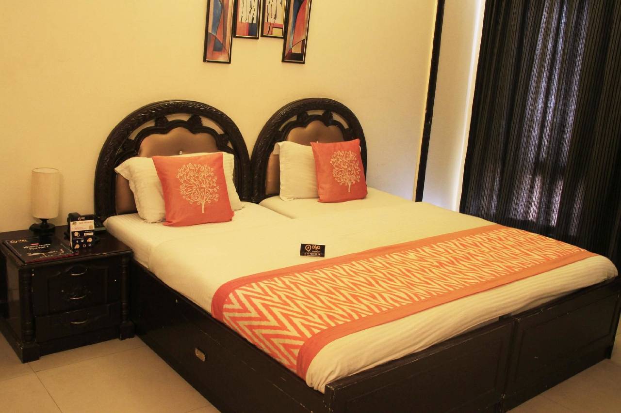 Oyo Rooms Near Akashneem Marg 