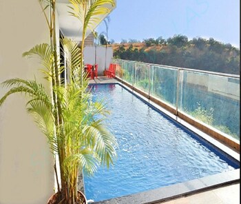 Skywater Villas And Lifestyle Pool