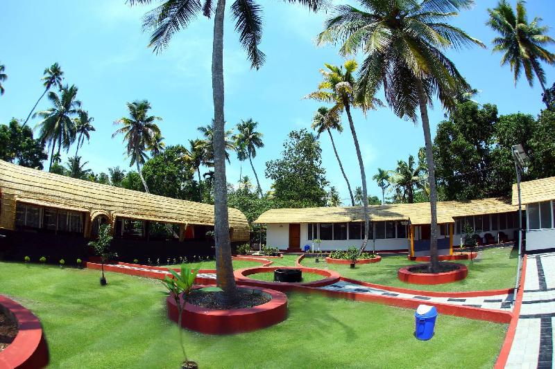 Island Lake Resort Alleppey 