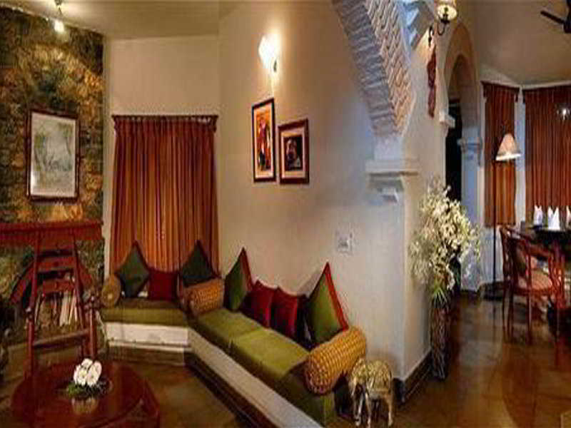The Hideaway River Lodge Room