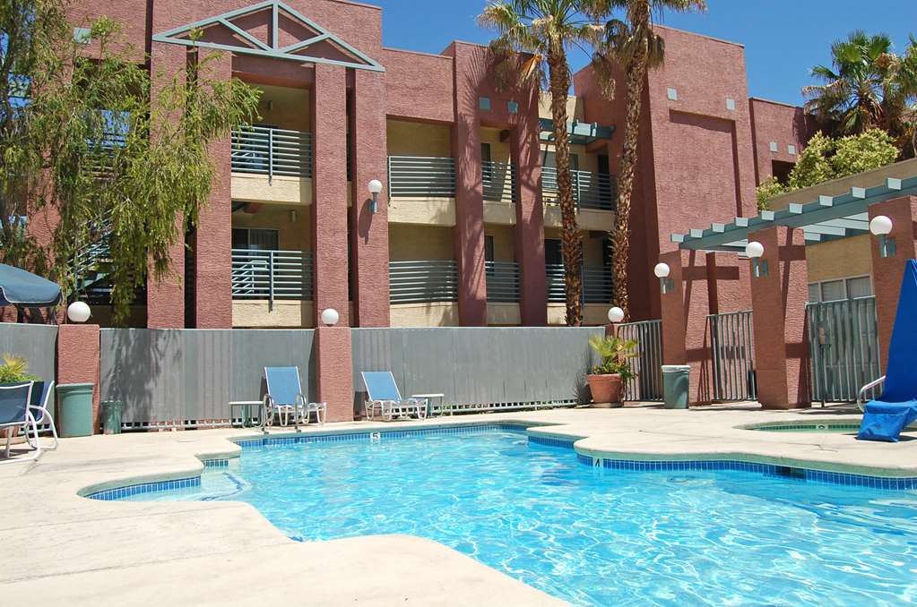 Extended Stay America Las Vegas Valley View Pool