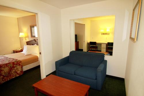 Siegel Suites Select Flamingo East 