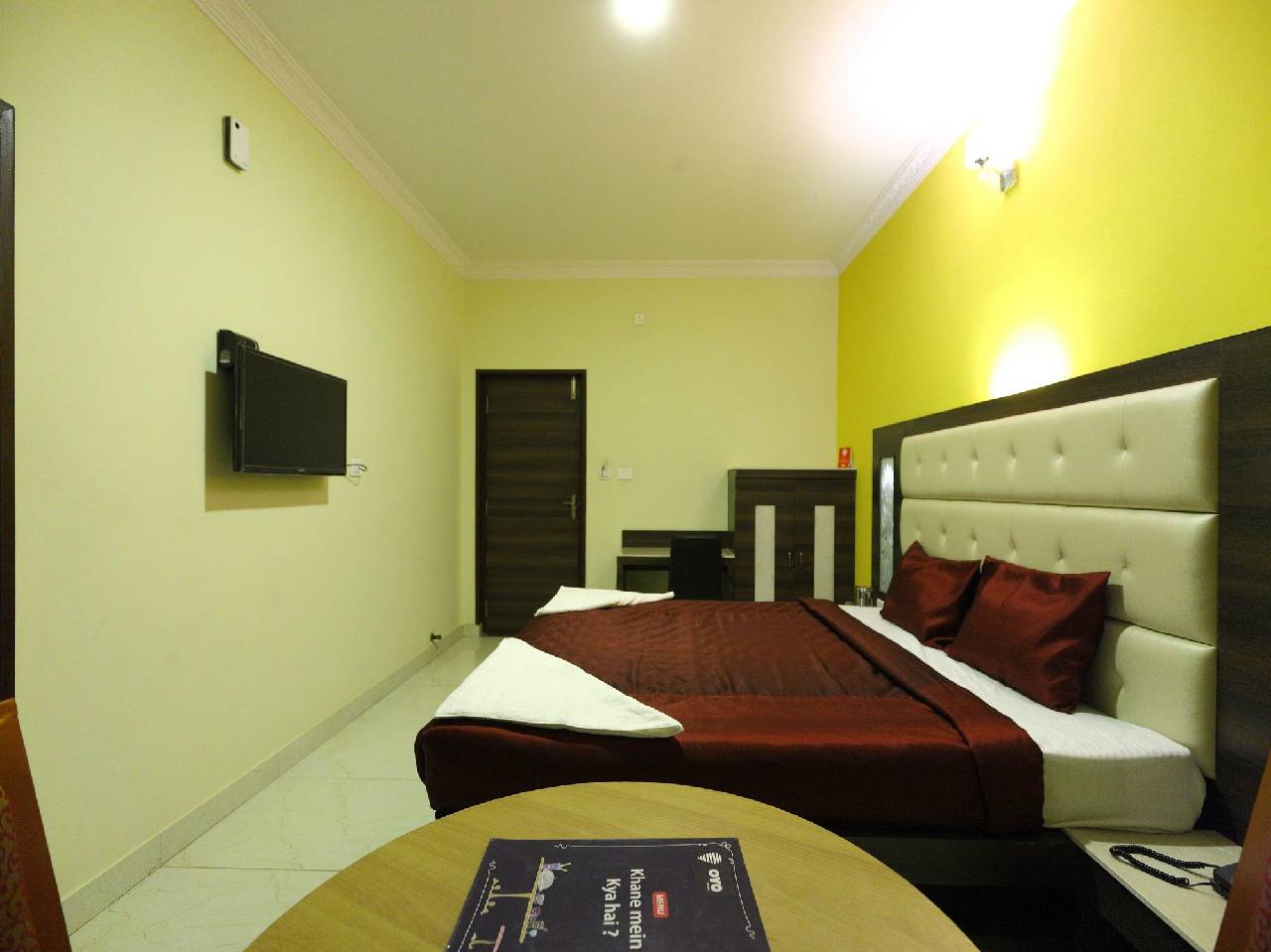 Oyo 7987 Hotel Carnation 
