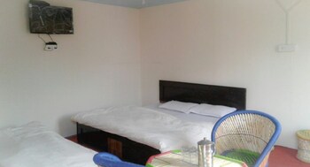 Silver Dew Resorts Guestroom
