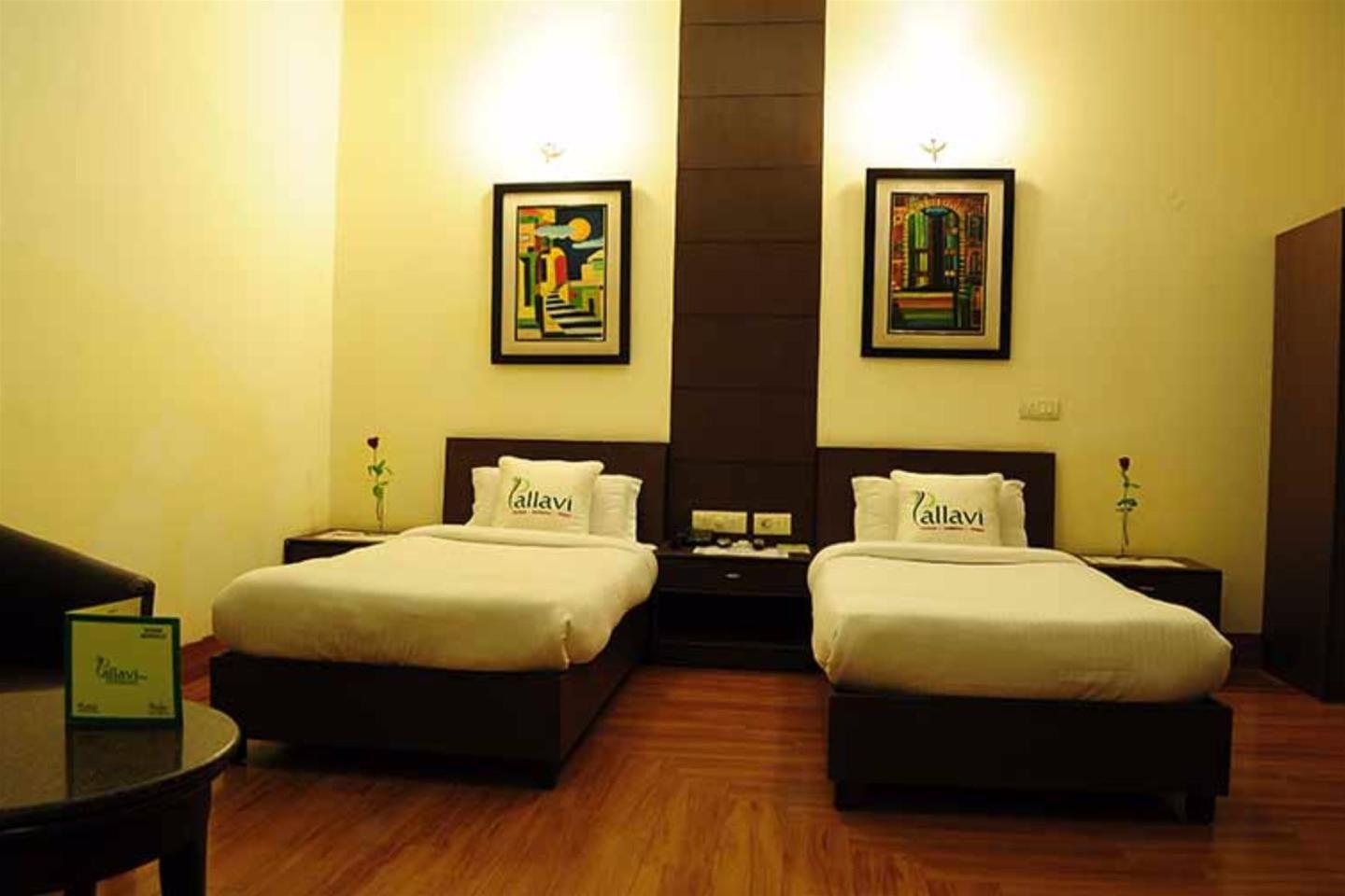Hotel Pallavi West 