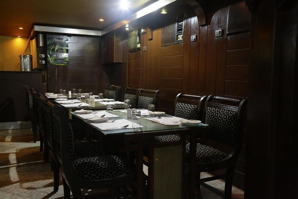 Oyo Rooms Main Road Ranchi Club 