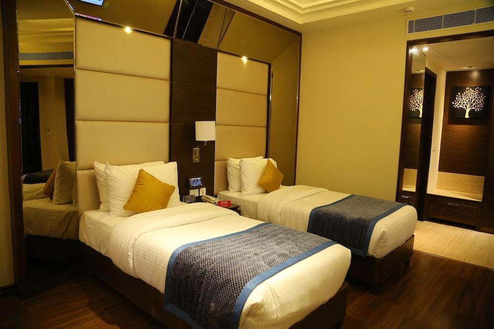 Oyo Premium Panchkula Sector 5 