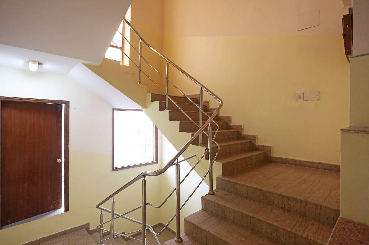 Oyo Rooms Noida Sector 51 