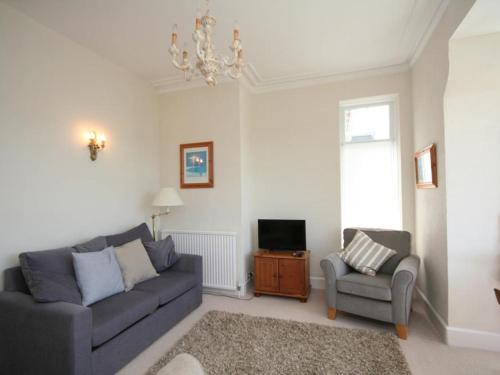 1 Hazeldene Salcombe 