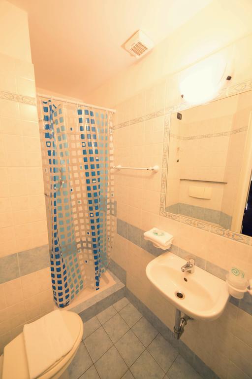 Hotel Pino 