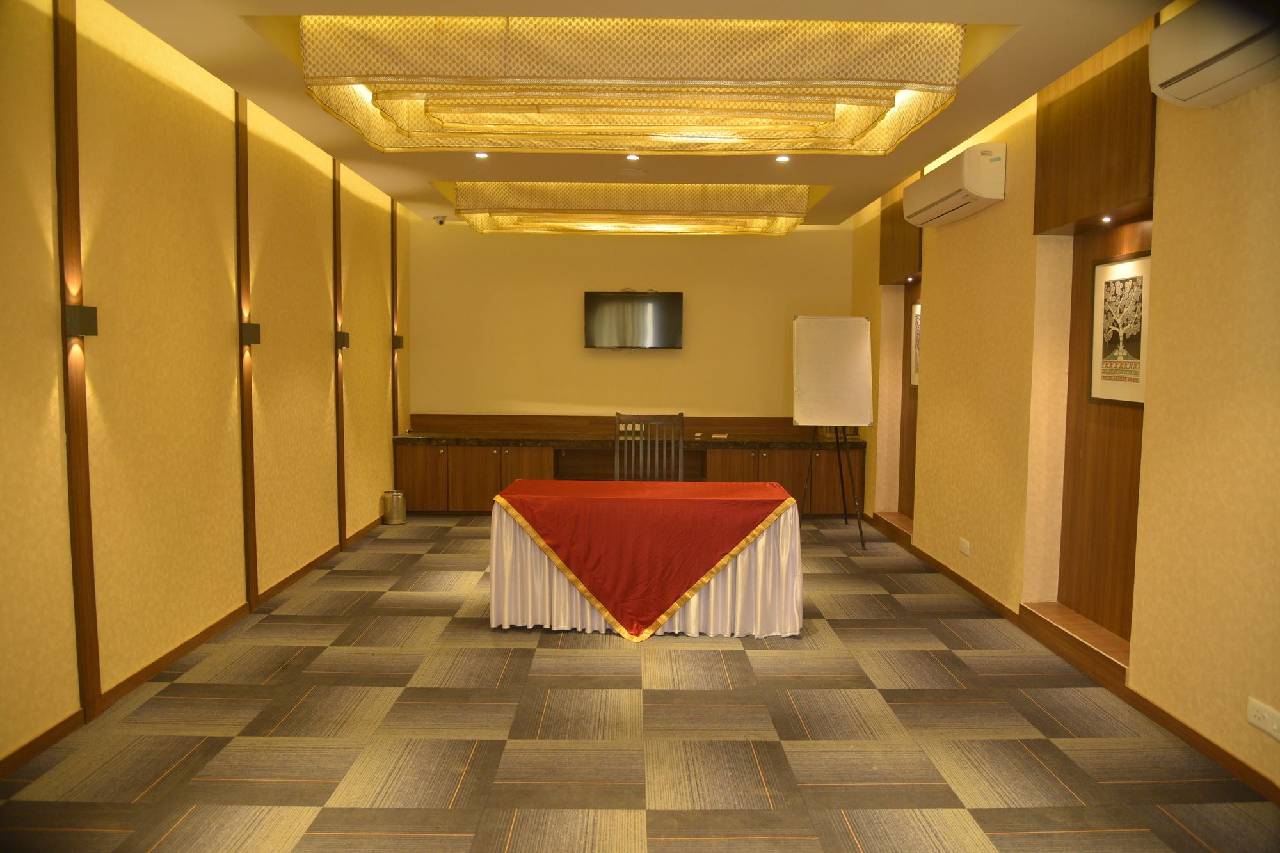Gandharva By Peppermint Hotel 