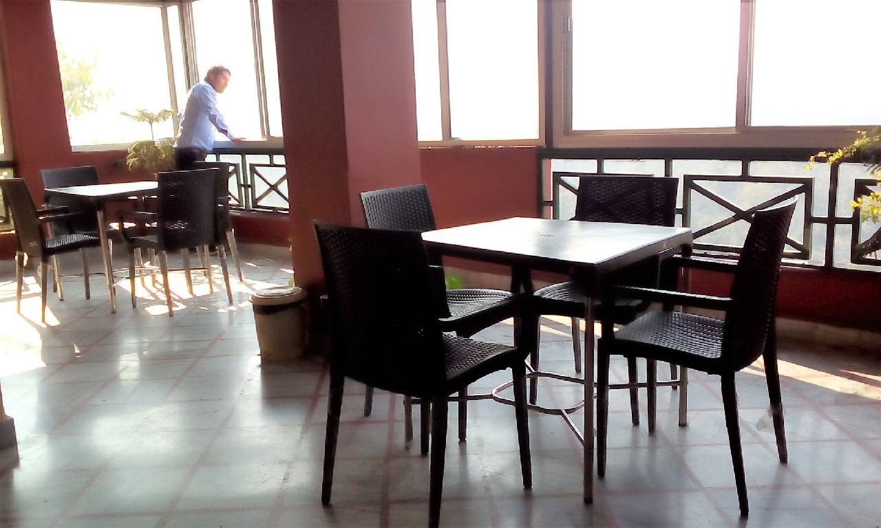 Hotel Ganesha Inn 